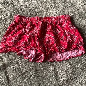 Red bandana short shorts